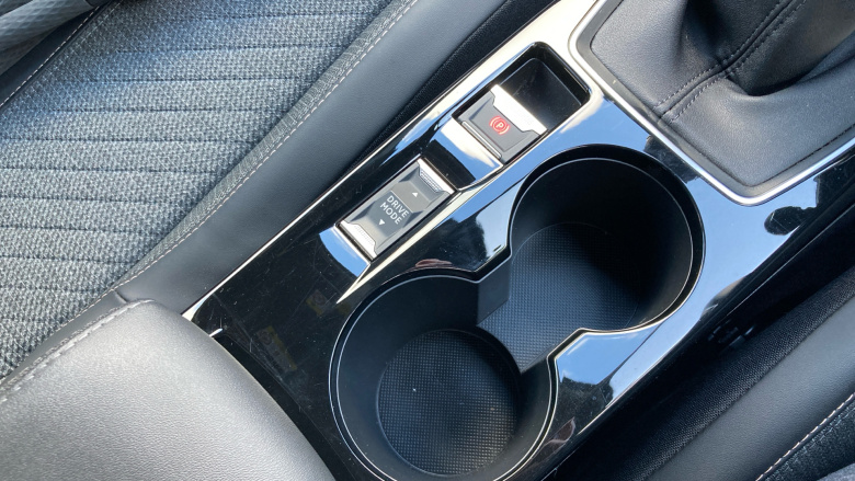 Peugeot 2008 1.2 PureTech 130 Allure 5dr Petrol Estate